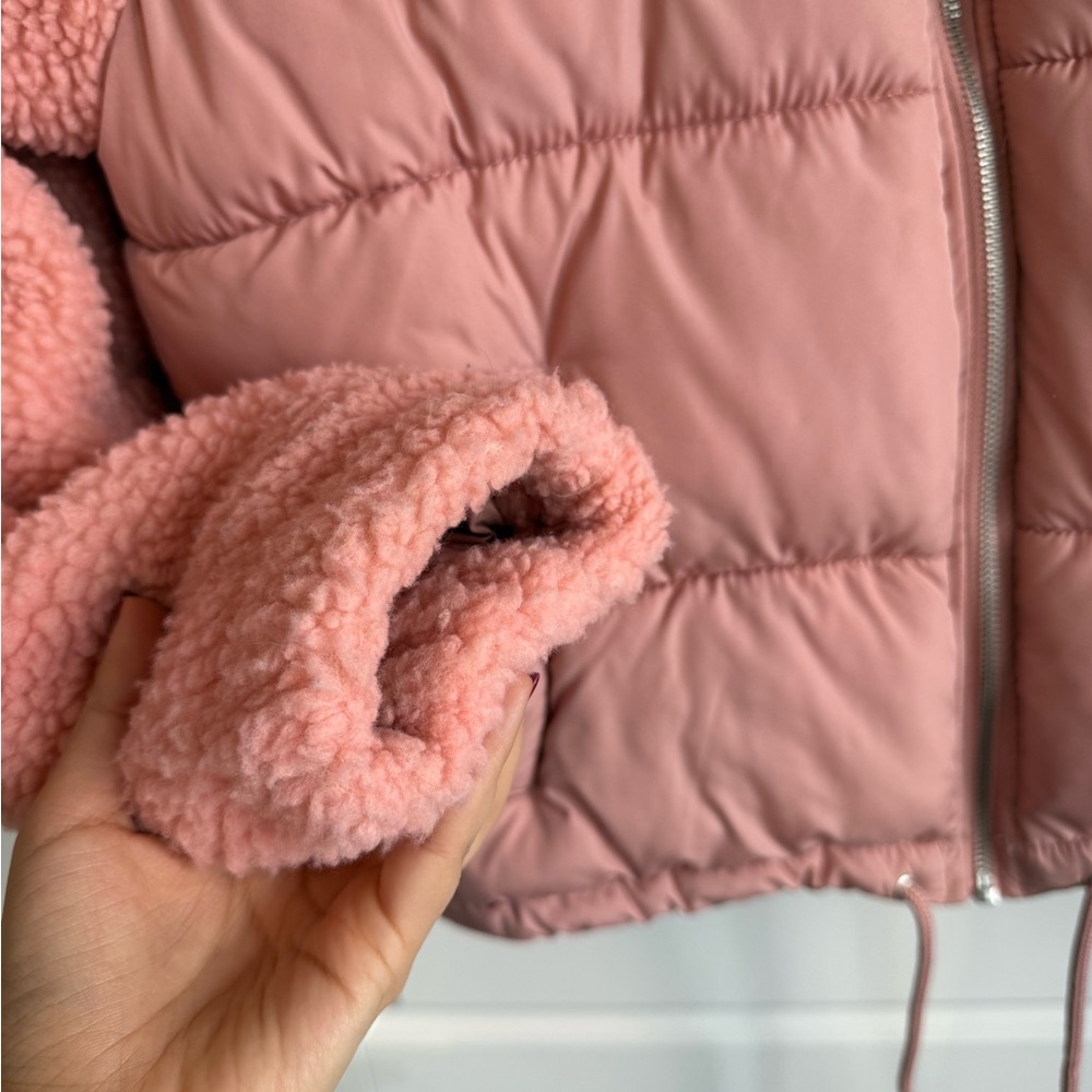 Pink puffy jacket - Picture 2 of 7